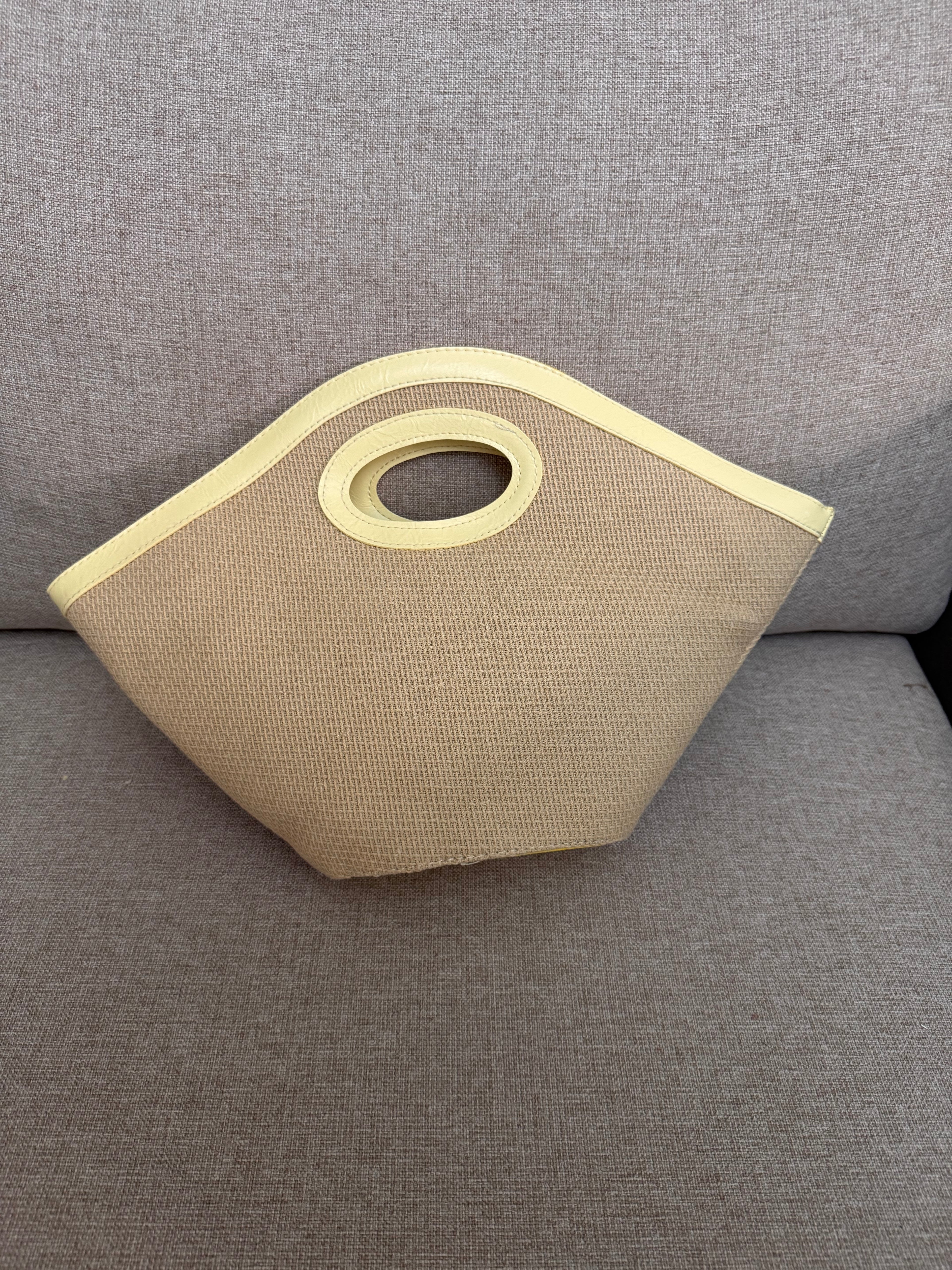 Zoe Clutch bag