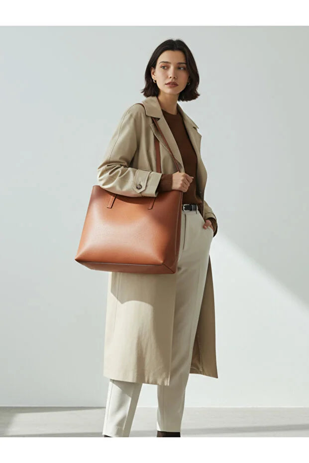 Cindy Tote Bag
