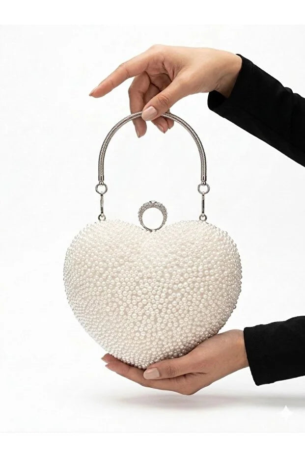 Amour Clutch