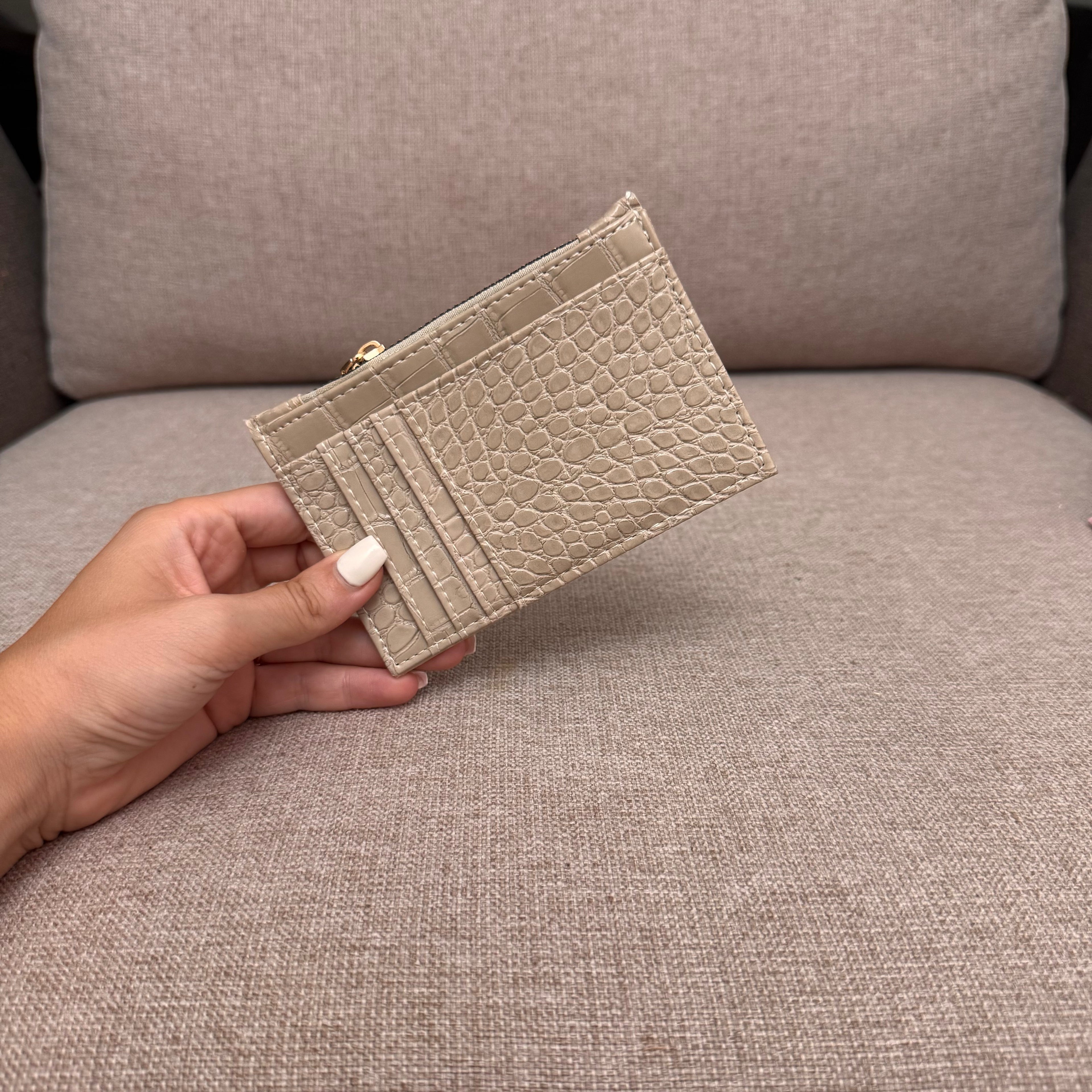 Ivy cardholder